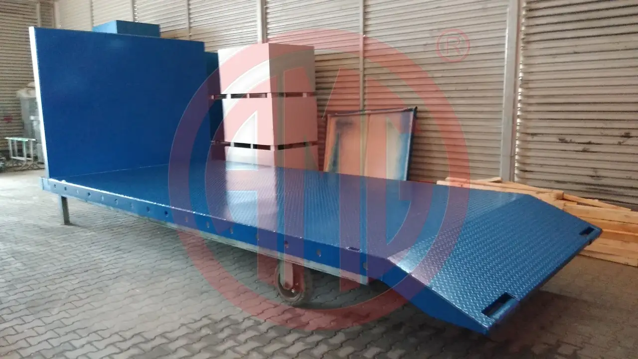 Grafik Nummer 2, Produktname: L: 5.5 Abrollplattform mit Auffahrschräge