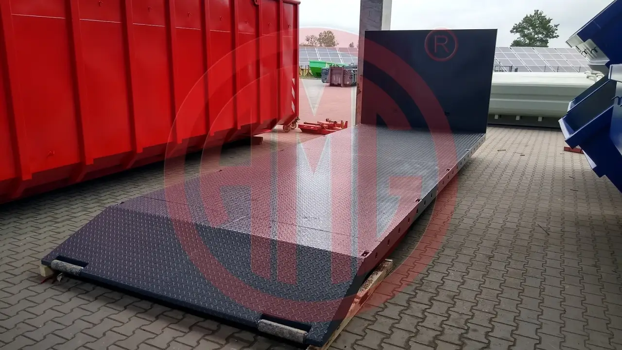 Grafik Nummer 3, Produktname: Abrollplattform 7.0 m mit Auffahrschräge